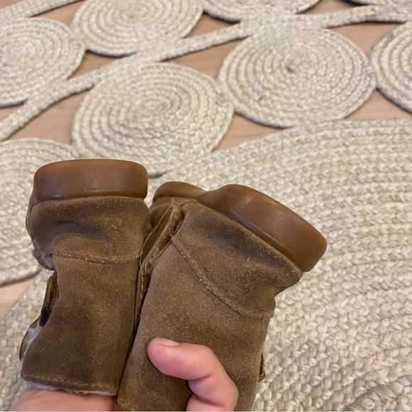 Uggs 6 infant Baby
Keelan Boot - Picture 5 of 5